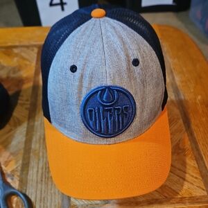 Edmonton Oilers NHL Orange and Blue Baseball Cap with Logo Flexfit